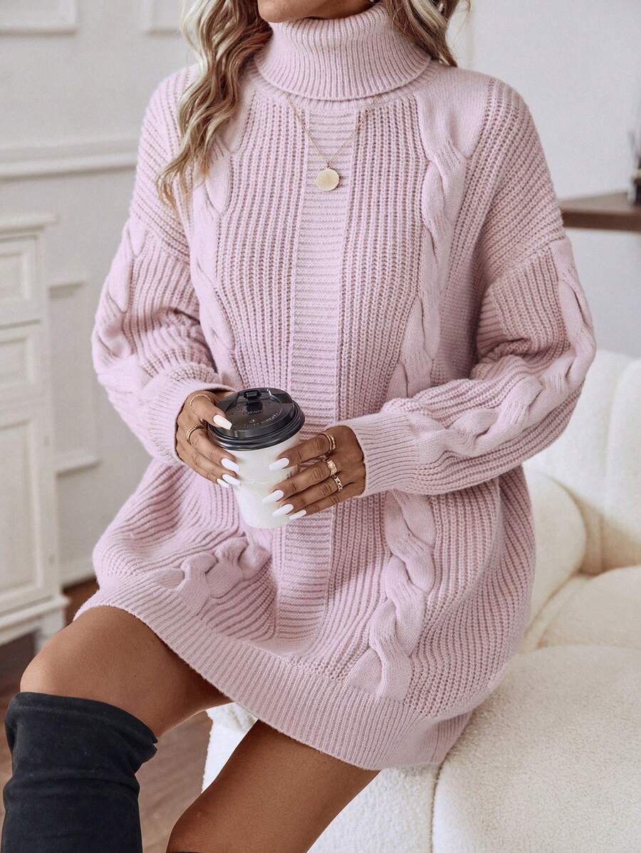 Vestido Tricô com Gola Alta e Ponto em Cabo – Rafaella