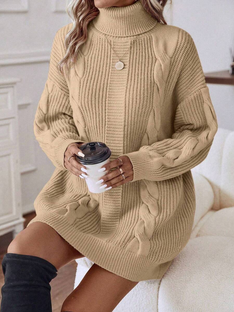 Vestido Tricô com Gola Alta e Ponto em Cabo – Rafaella