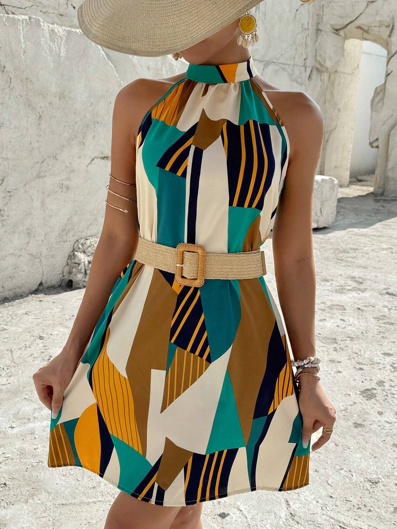 Vestido Curto com Decote Halter - Vanessa