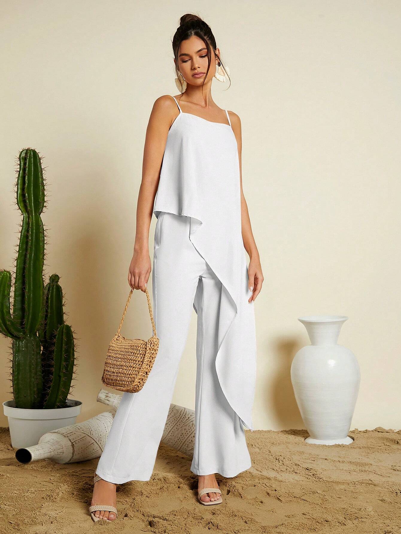 Conjunto com Regata Assimétrica e Calça Perna Larga
