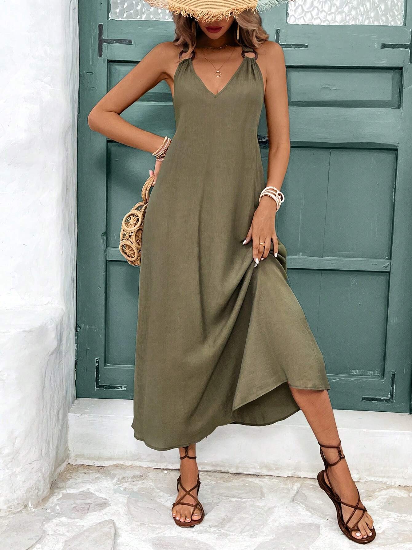 Vestido Feminino Longo com Decote em V