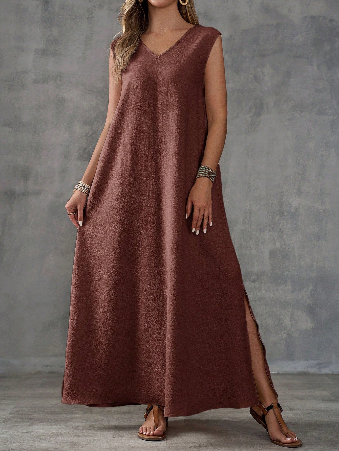 Vestido Maxi Sem Mangas com Decote V
