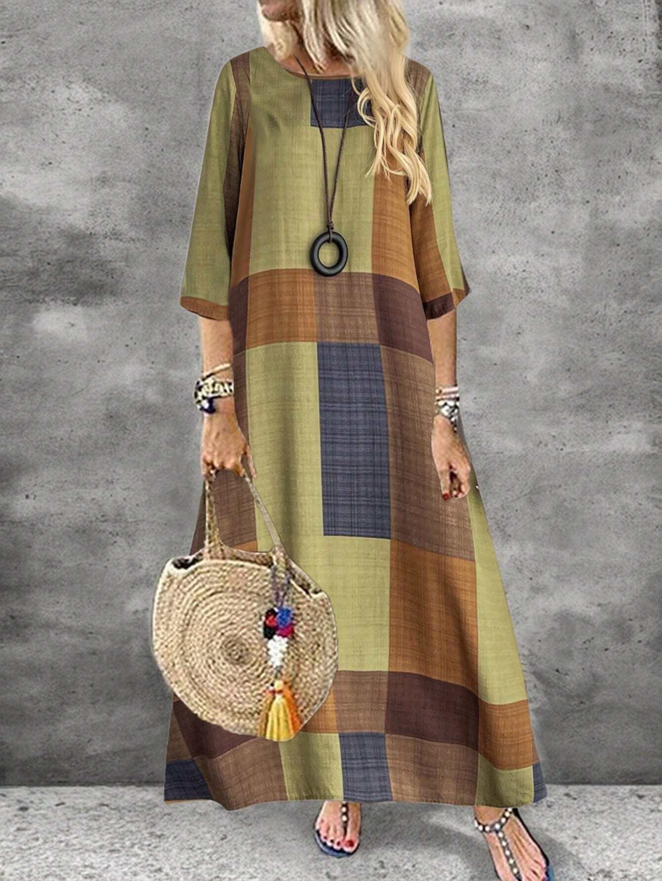 Vestido Midi Solto com Manga 3/4 e Estampado