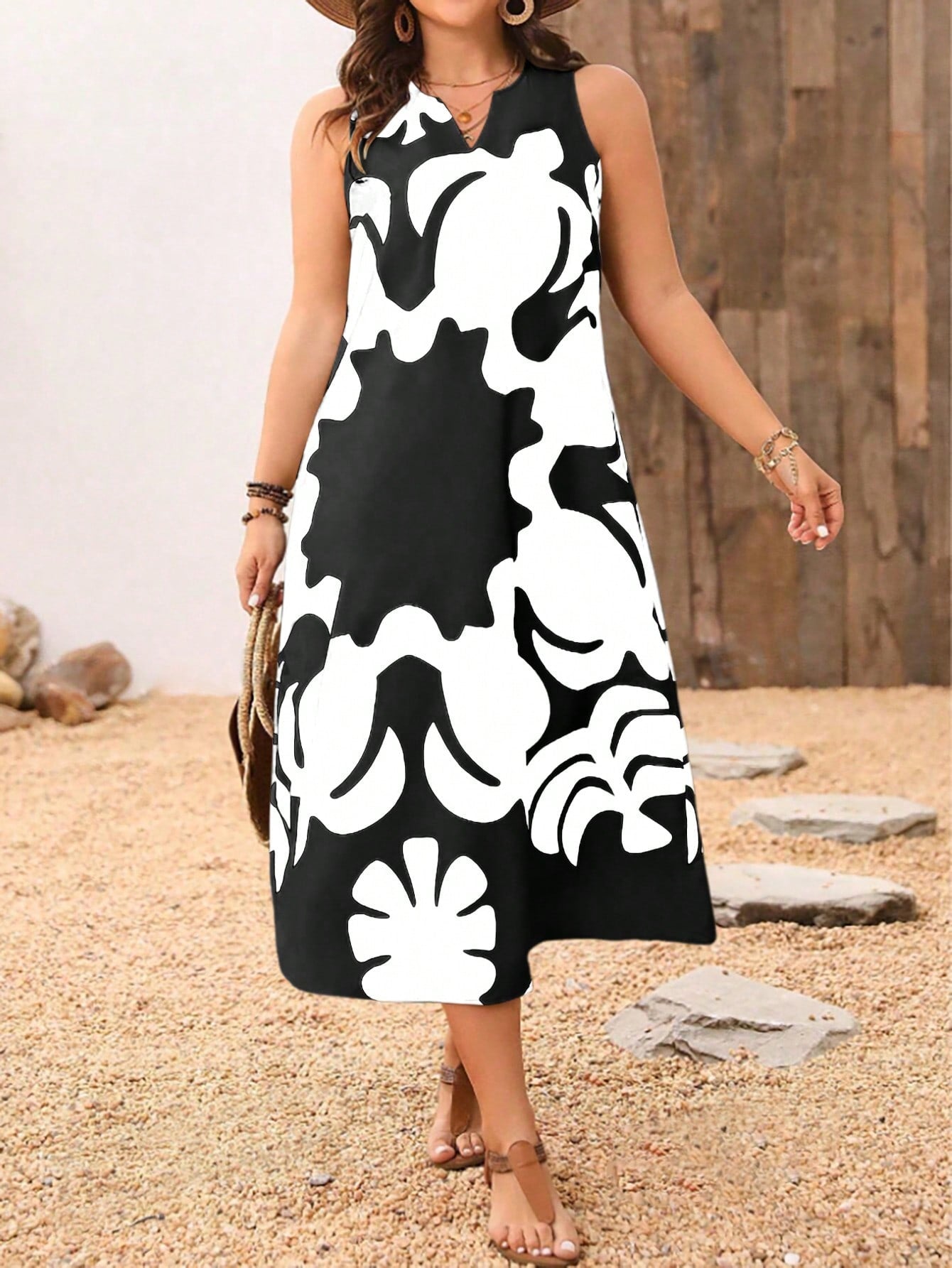 Vestido Longo Plus Size com Decote V Sem Mangas