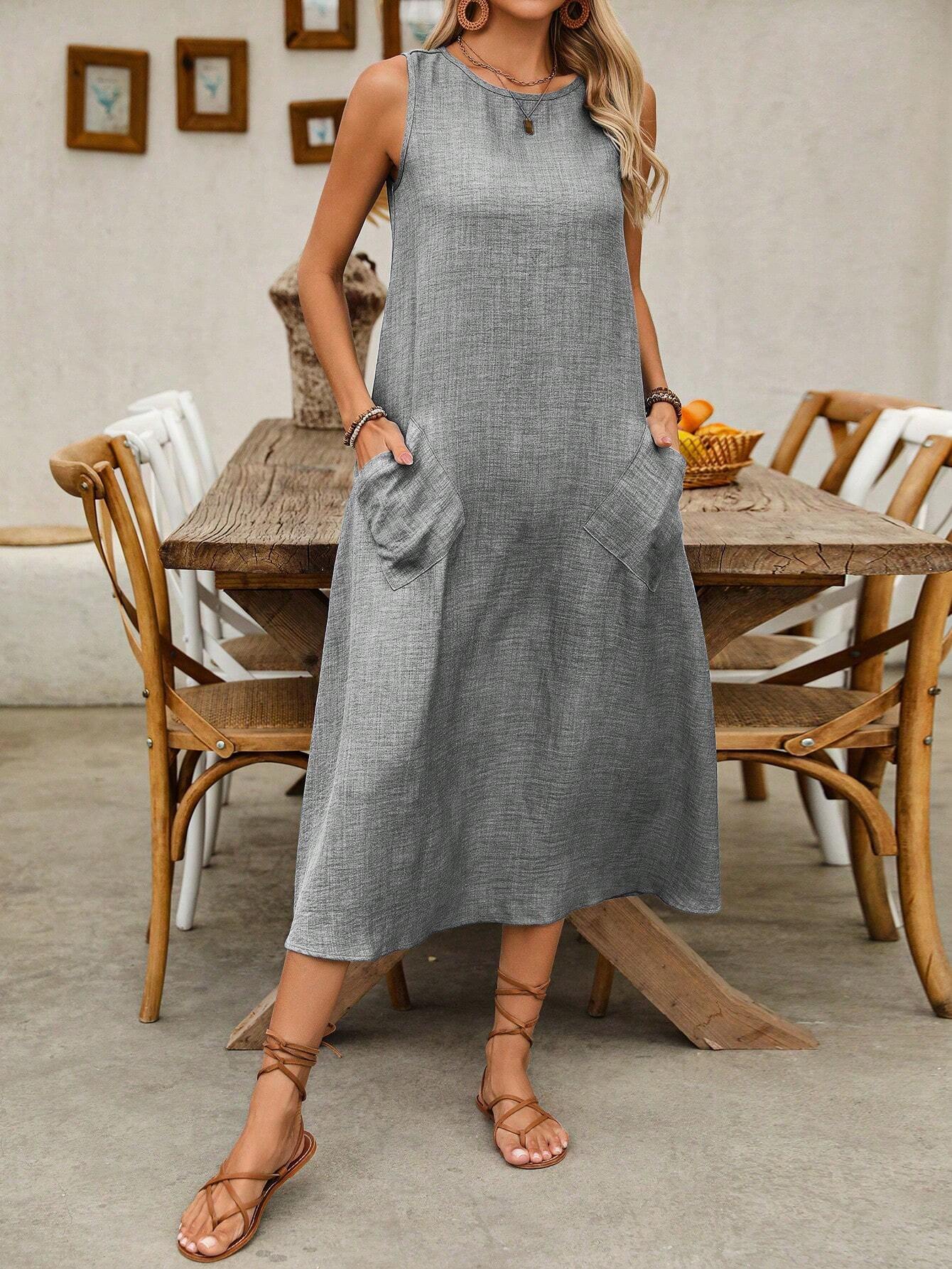 Vestido Longo com Gola Redonda e Bolsos - Mariana