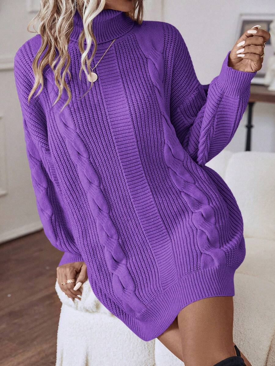 Vestido Tricô com Gola Alta e Ponto em Cabo – Rafaella