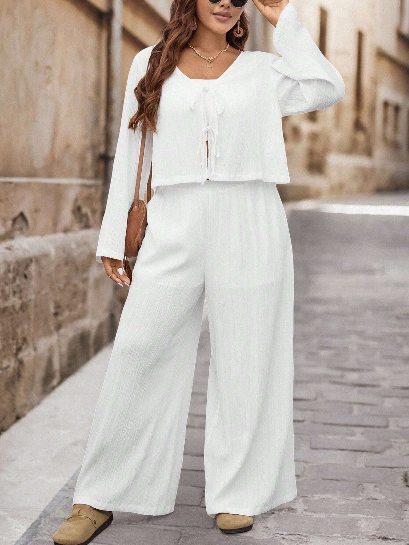 Conjunto Plus Size Branco com Manga Flare – Elisa