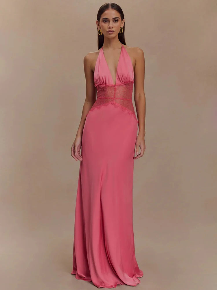 Vestido Longo com Retalhos em Renda