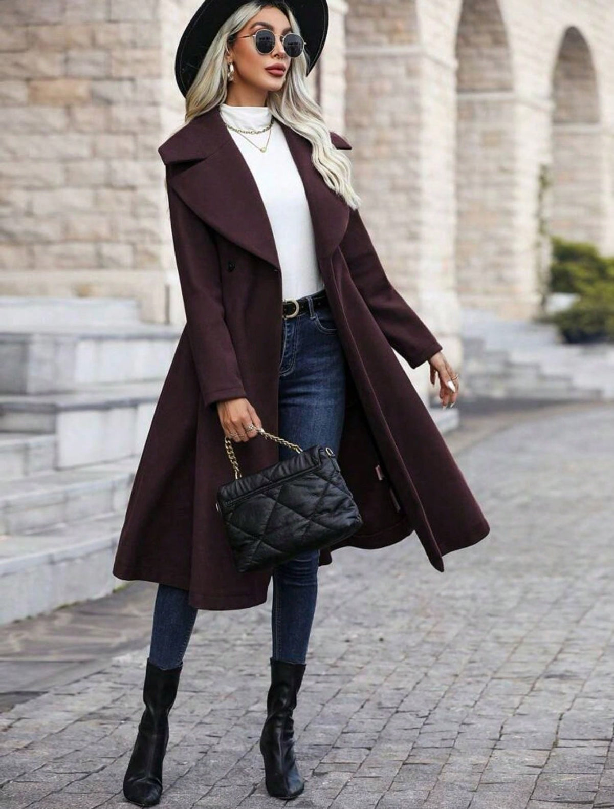 Casaco Longo Oversized em Tweed com Gola Alta – Isadora