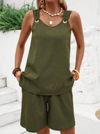 Conjunto Feminino de Top com Alça e Shorts Sólido