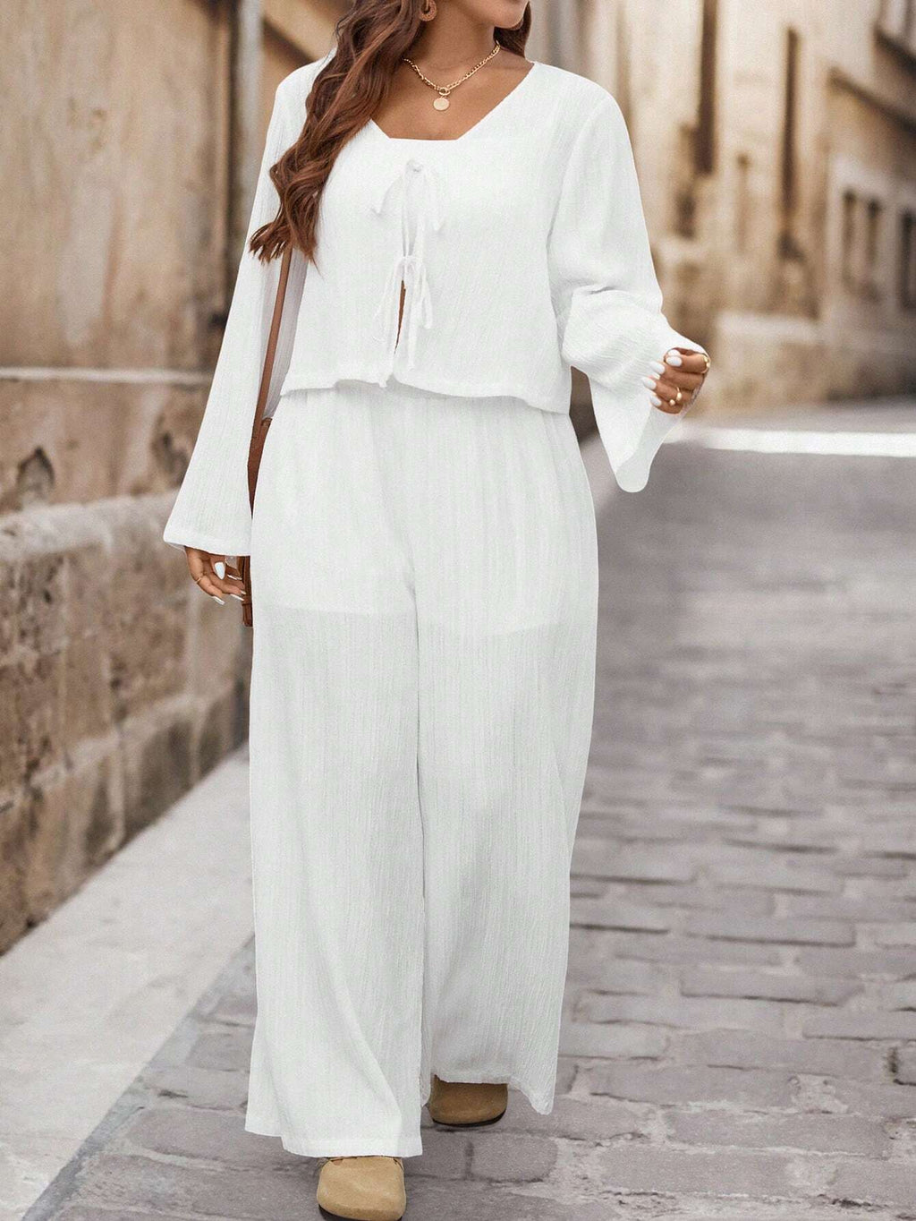 Conjunto Plus Size Branco com Manga Flare – Elisa