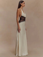 Vestido Longo com Retalhos em Renda
