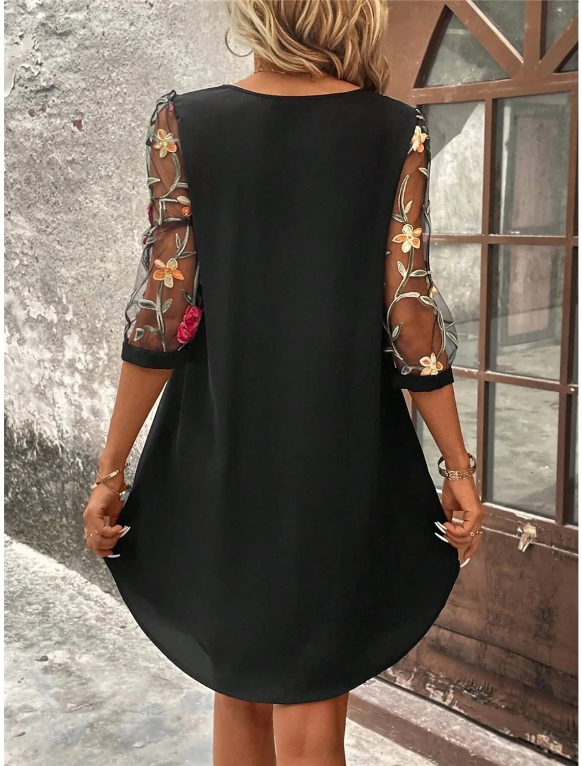 Vestido Midi com Manga Estampada