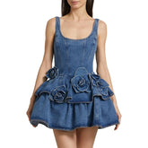 Vestido Curto em Jeans com Flores 3d