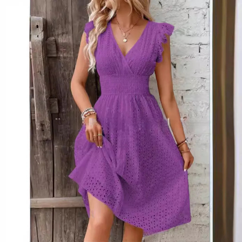 Vestido Midi de Renda com Decote em V