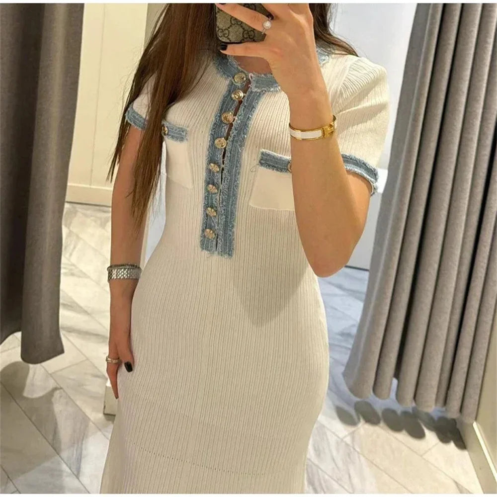 Vestido Longo de Gola com Botão
