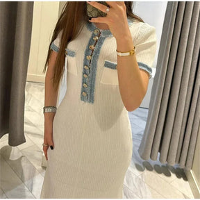 Vestido Longo de Gola com Botão