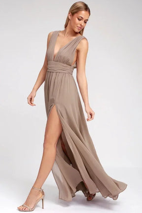 Vestido Longo com Fenda Virella