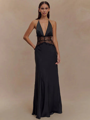 Vestido Longo com Retalhos em Renda