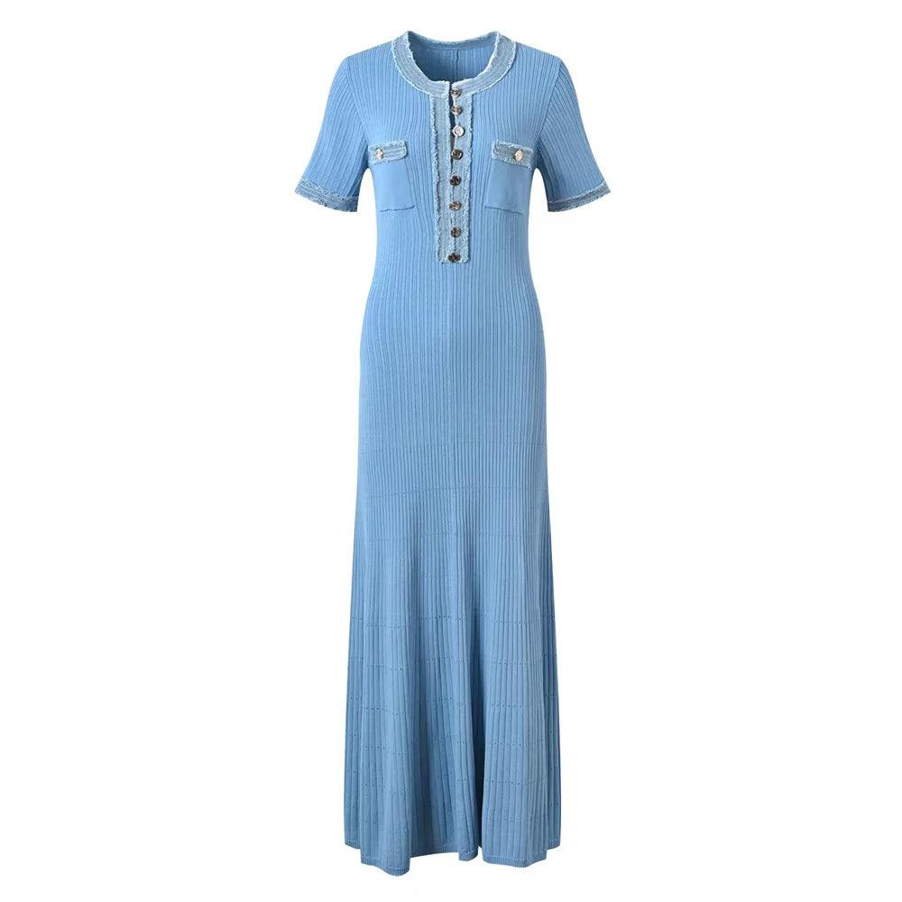 Vestido Longo de Gola com Botão