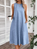 Vestido Sem Mangas com Bolso Inclinado