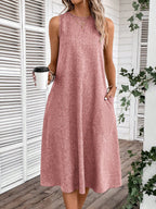 Vestido Sem Mangas com Bolso Inclinado