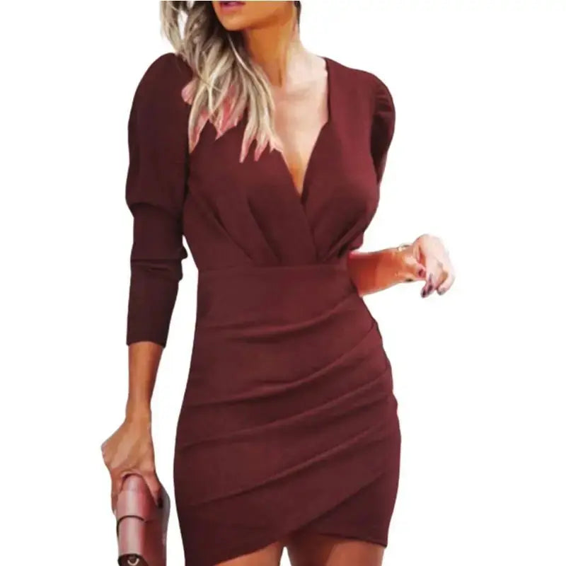 Vestido Curto com Decote em V Edna