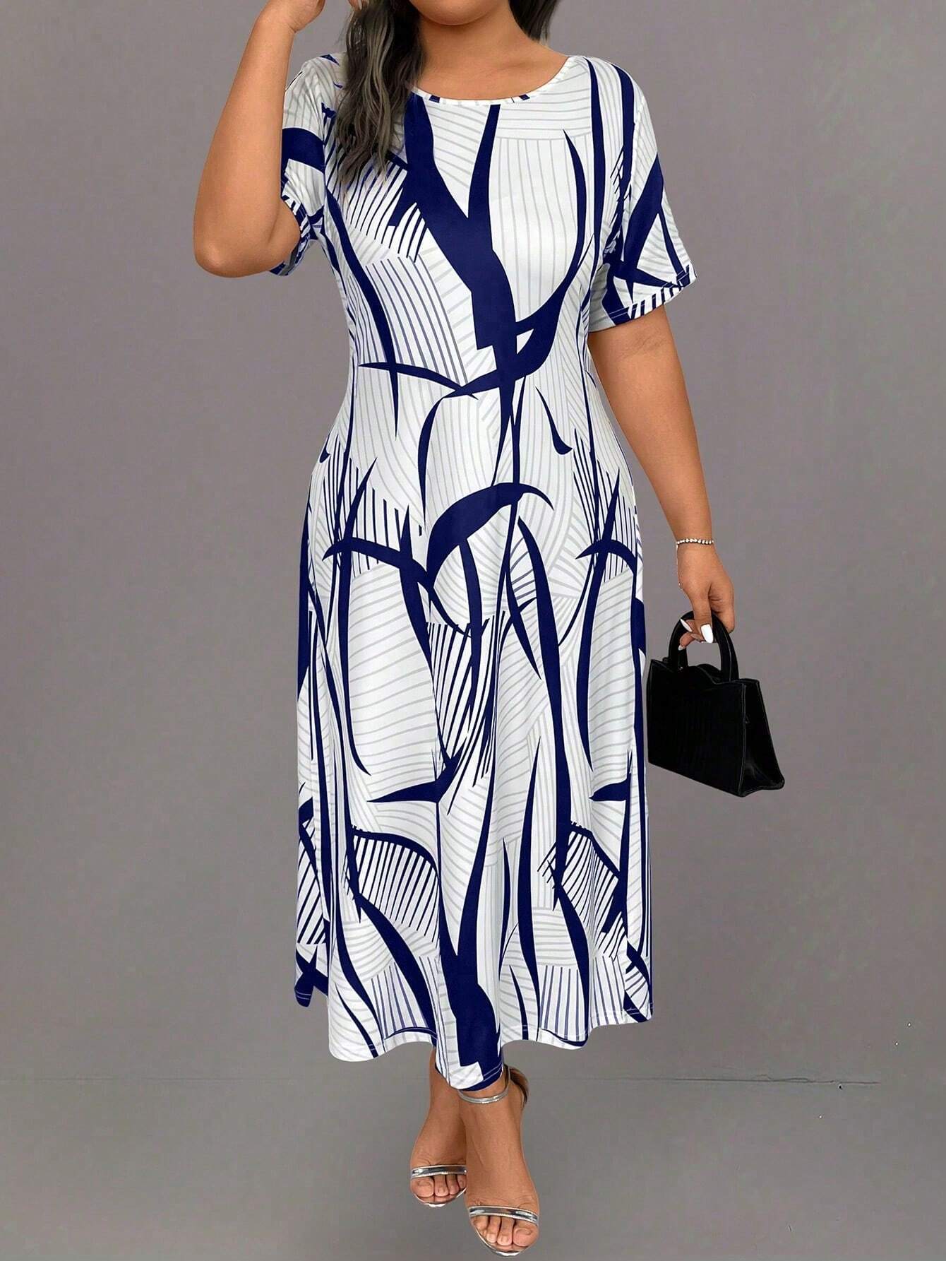Vestido Longo Casual Plus Size com Estampa Geométrica e Listrada