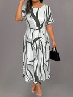 Vestido Longo Casual Plus Size com Estampa Geométrica e Listrada