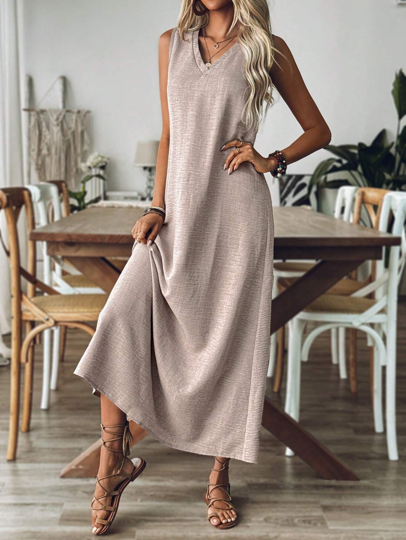 Vestido Longo de Linho com Decote V - Gabriela