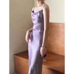 Vestido Midi Acetinado de Alças Fina