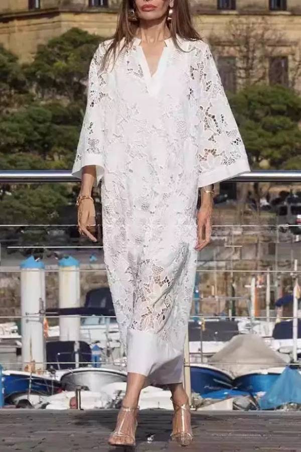 Vestido longo solto com decote em V e renda